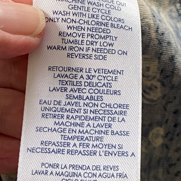 Chaps Blue and Beige Paisley Knit Top Size Large - Picture 6 of 12